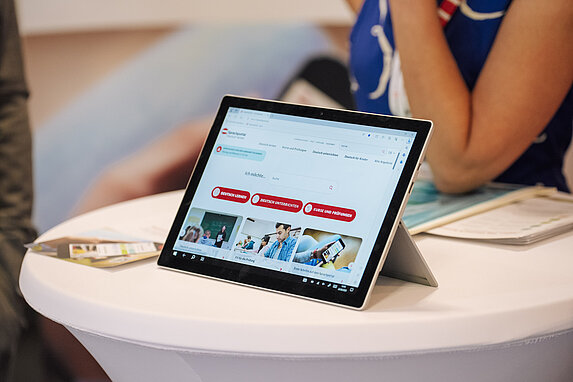 ÖIF-Sprachportal am Tablet